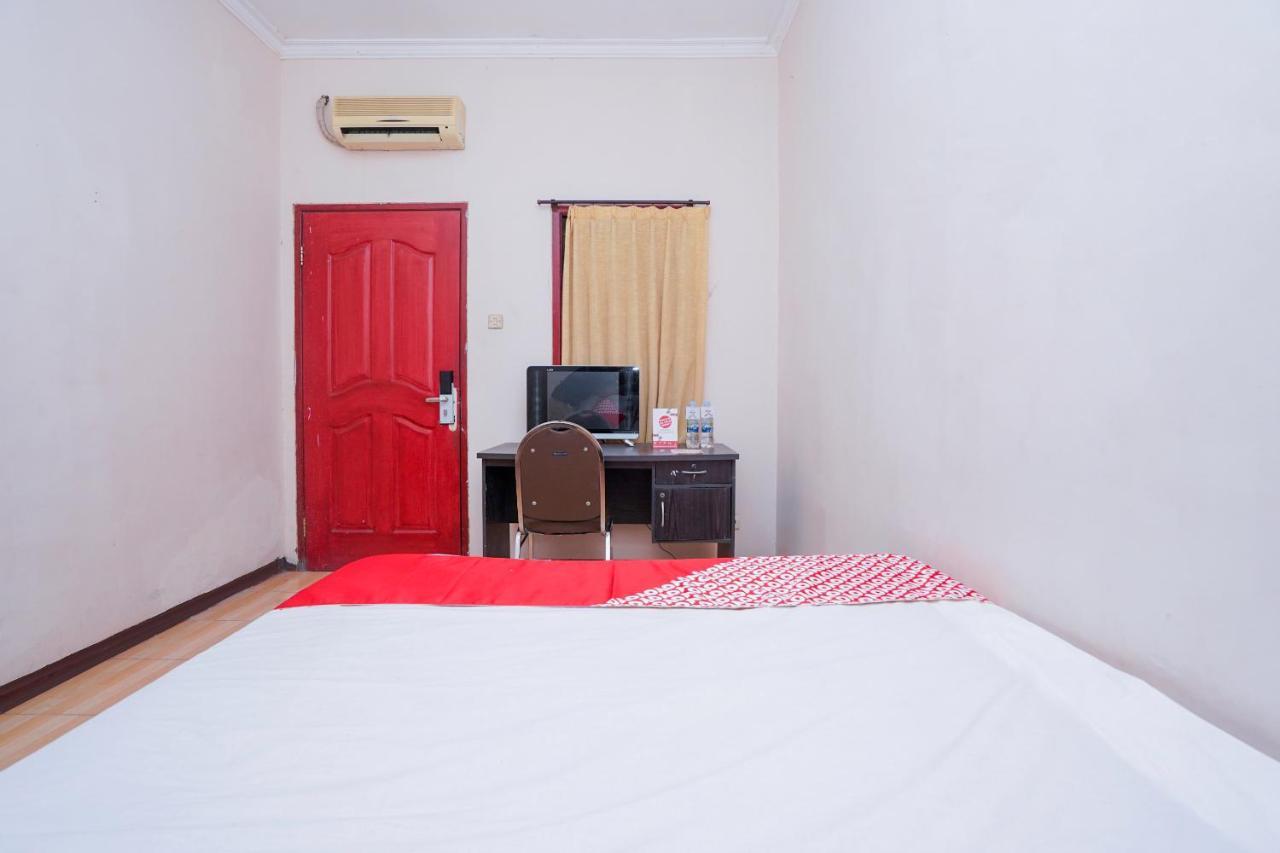 Hotel Collection O 1112 Comfitel Siwalankerto Aa4 Surabaya Esterno foto