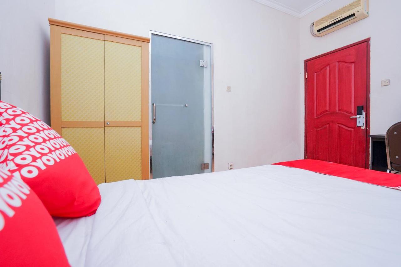 Hotel Collection O 1112 Comfitel Siwalankerto Aa4 Surabaya Esterno foto